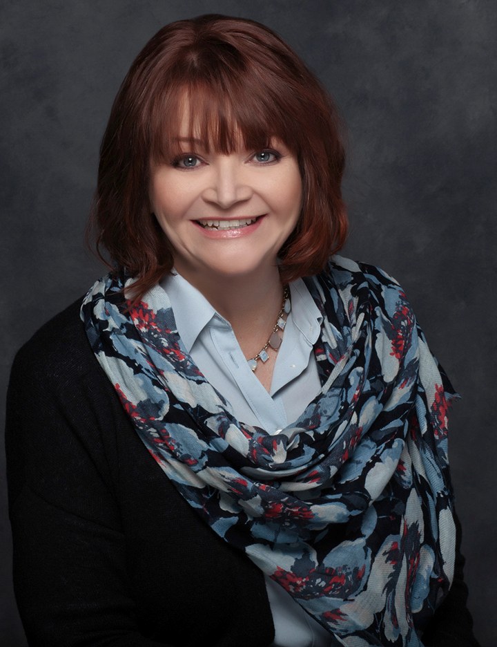 LinkedIn headshot by Annie Watson in Naples, FL